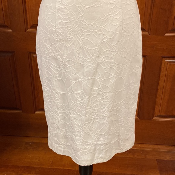 WHBM White Dress NWT - Picture 3 of 14